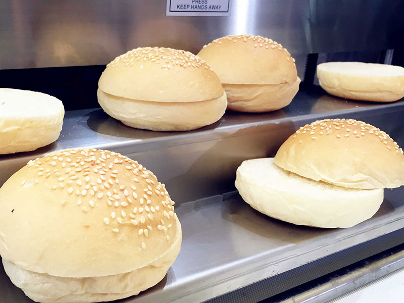 automatic bread cutting machine
