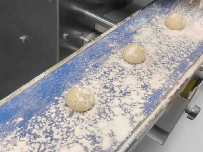 SFT-168 Encrusting Machine For Mochi Daifuku - Image 5