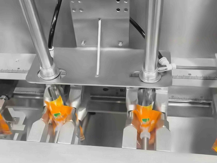 Automatic Jam Mochi Pouch Filling Packing Machine - Image 4