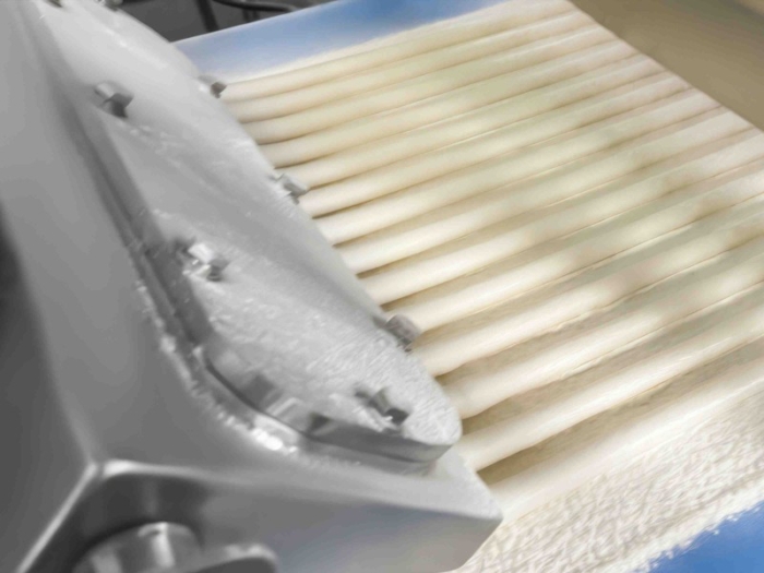 Mochi Topping Machine Filled Mochi Cake Machine with Ultrasonic Cutting - Image 2
