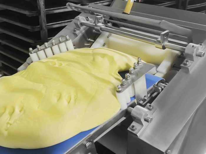 Automatic Sweet Bread Bun Making Machine Line - Image 2